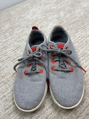 Allbird Sneakers Women’s Wool Runner Limited Release Color (Canada Maple) 9